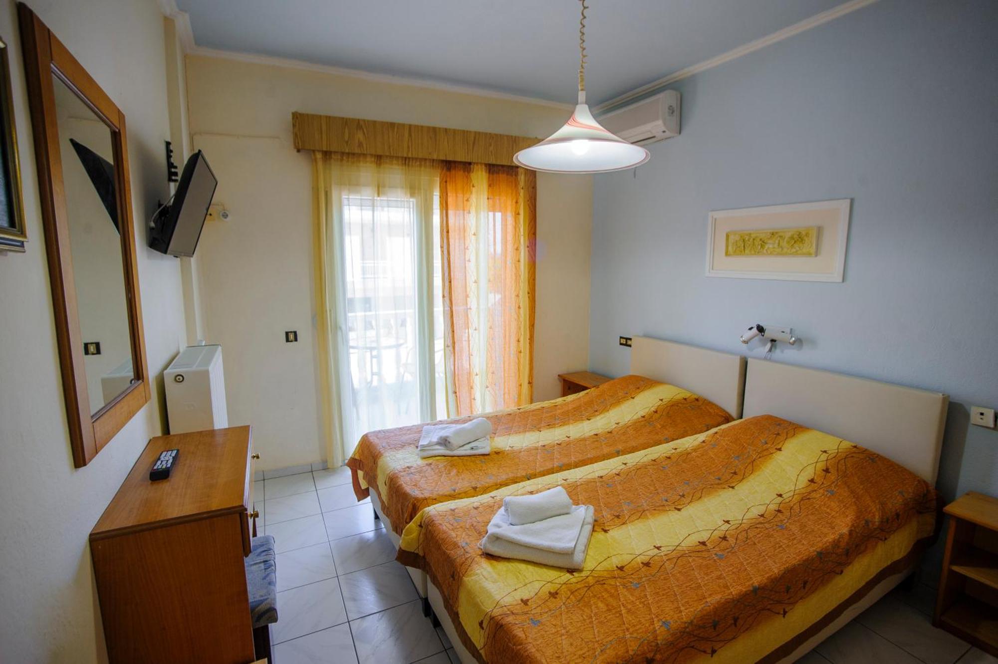 Hotel Europa Olympiakí Aktí Dış mekan fotoğraf
