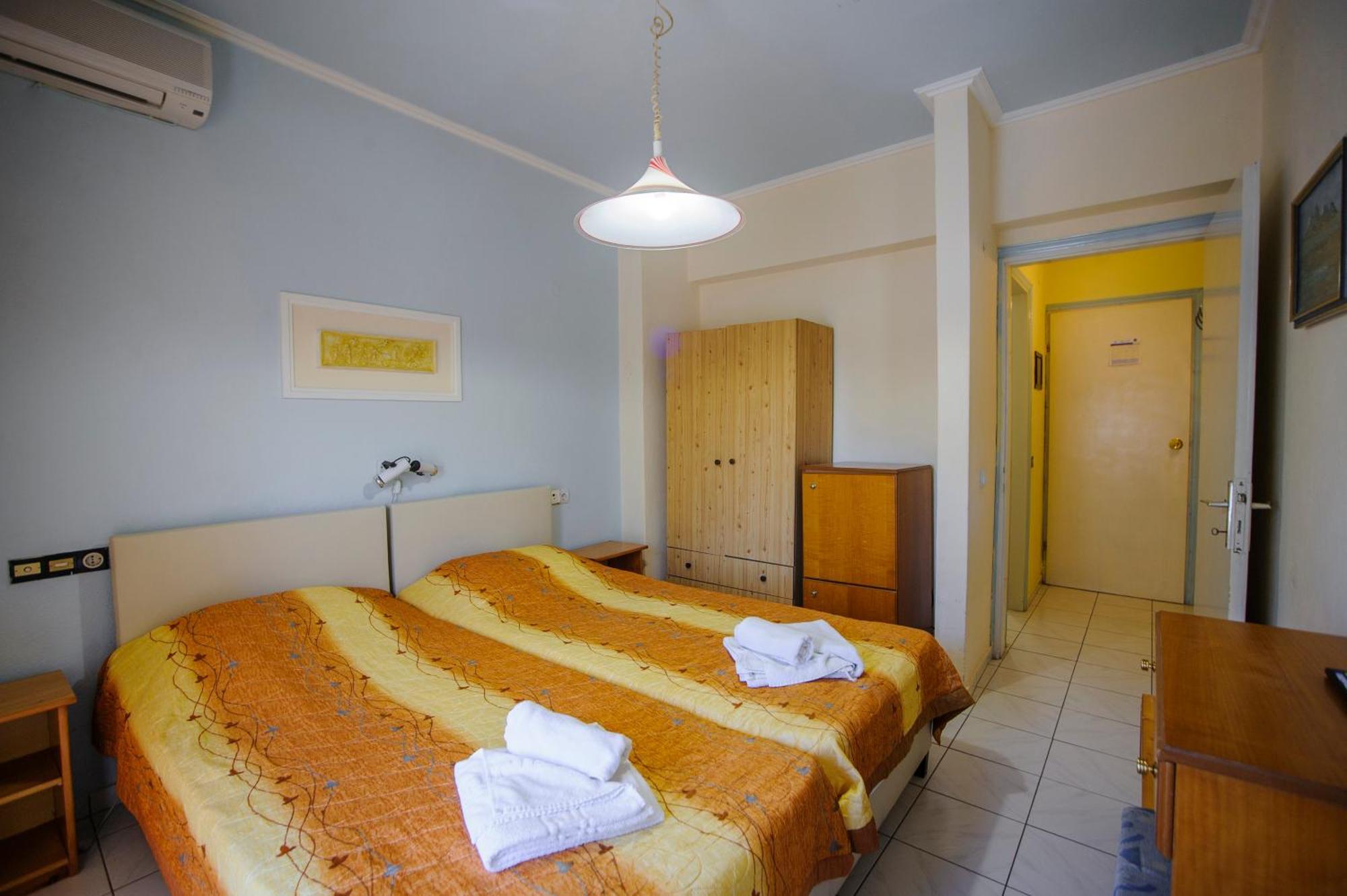 Hotel Europa Olympiakí Aktí Dış mekan fotoğraf