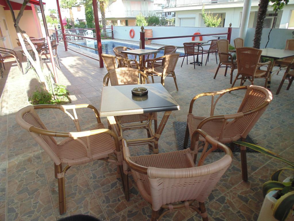 Hotel Europa Olympiakí Aktí Dış mekan fotoğraf