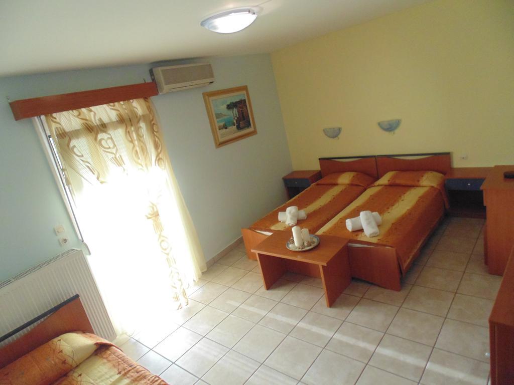 Hotel Europa Olympiakí Aktí Dış mekan fotoğraf